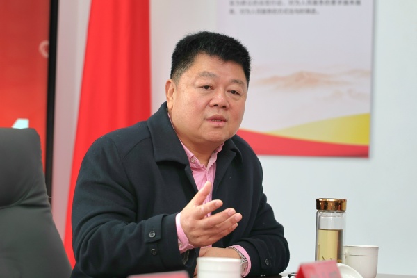曾秘书长.jpg