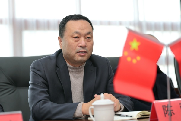 陈勇.jpg