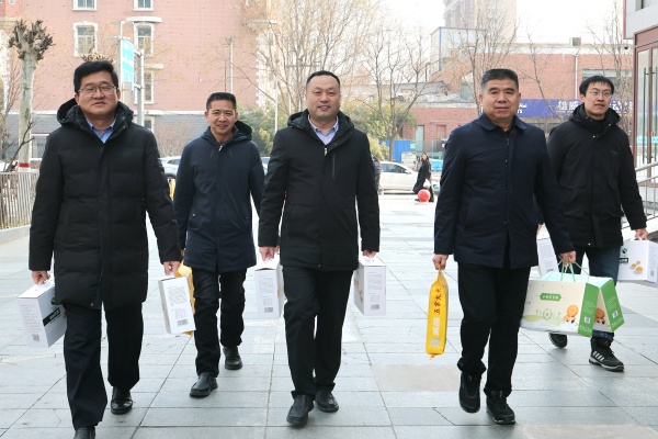慰问路上4.jpg